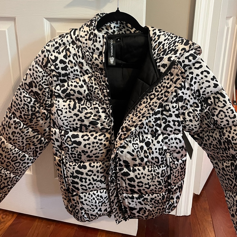 Chic Coldesina Leopard Print Puffer Jacket